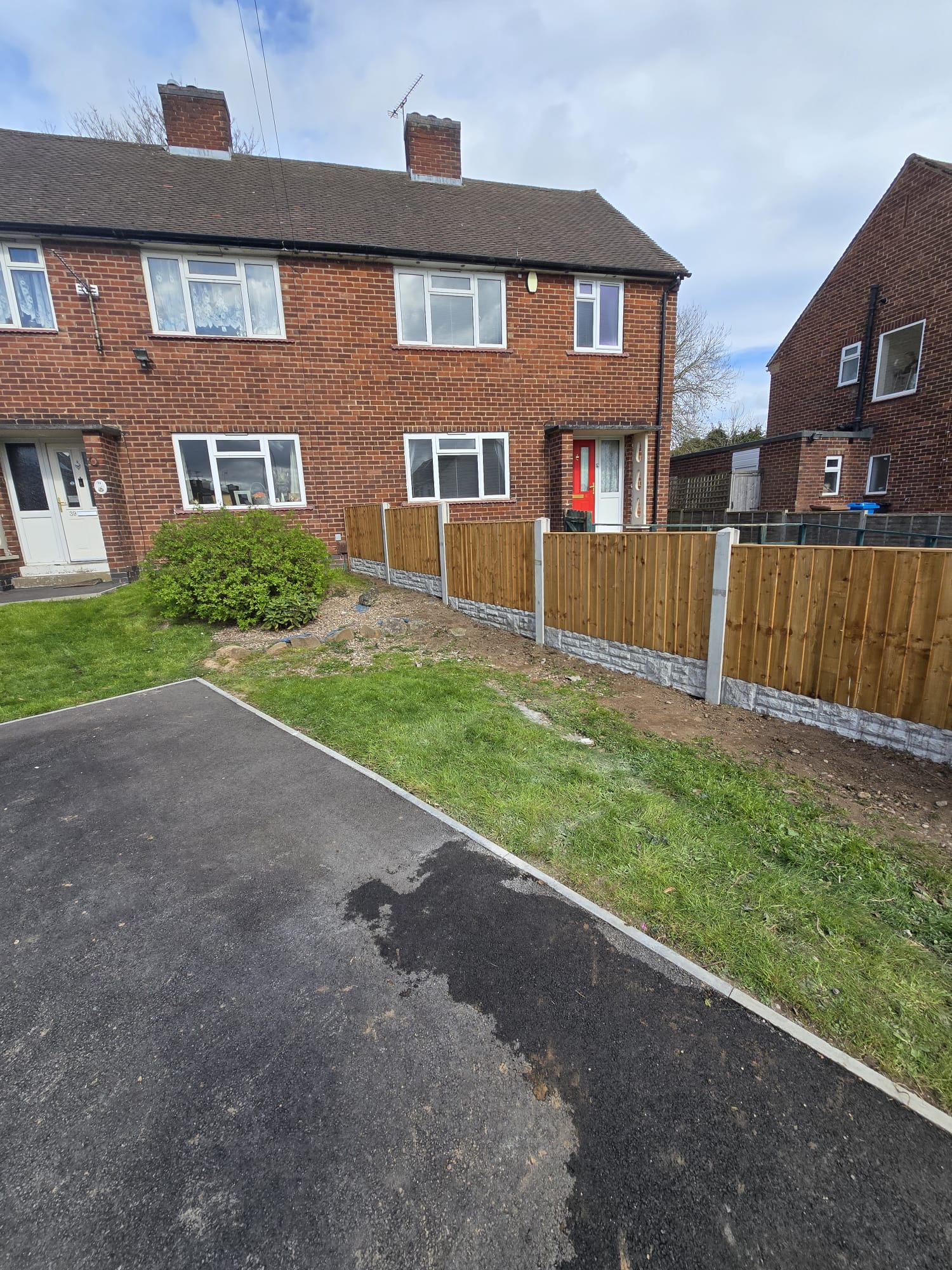 Semi-detached house with new fencing